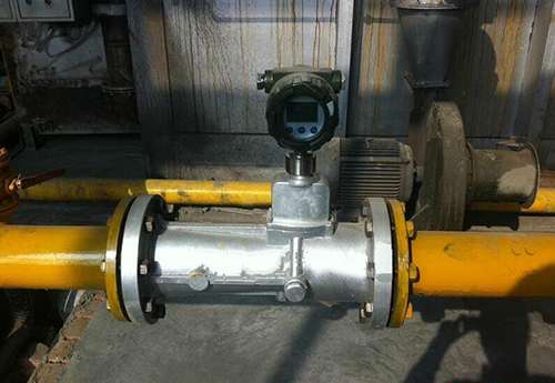 溫壓補(bǔ)償旋進(jìn)旋渦流量計(jì)現(xiàn)場安裝使用圖